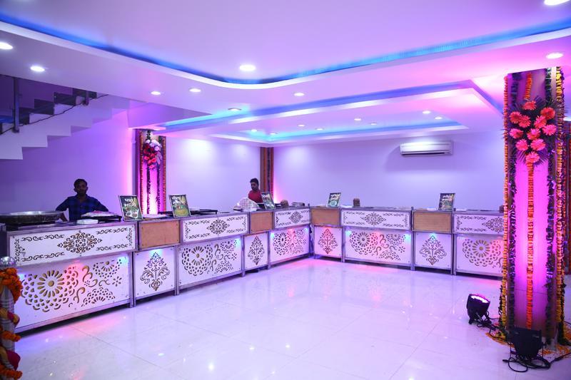 Hotel Taru Inn Gáziábád Kültér fotó